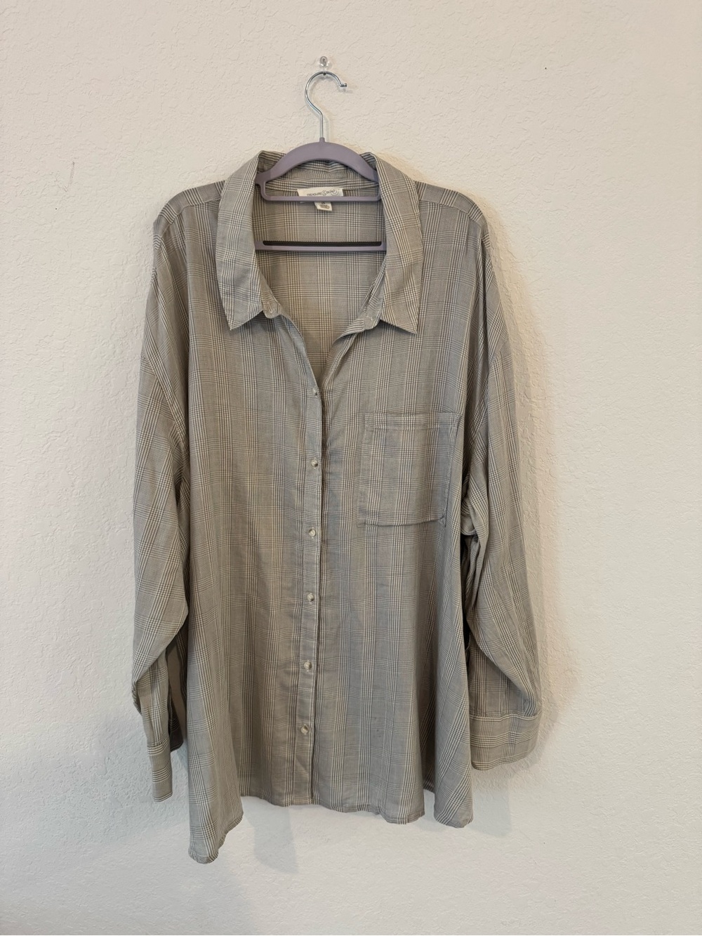 Treasure & Bond Light Gray Plaid Button-Down Shirt